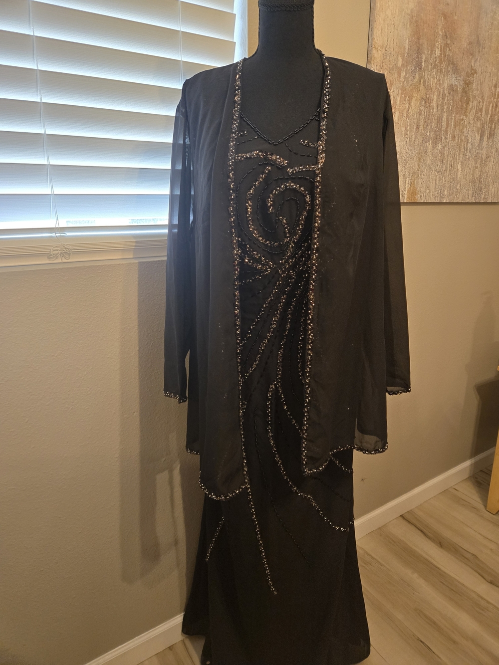 Elegant Black Beaded Evening Gown - Sleeveless Formal Dress